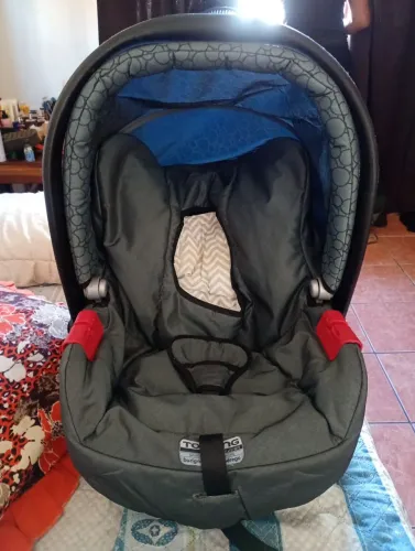Vendo bebê conforto