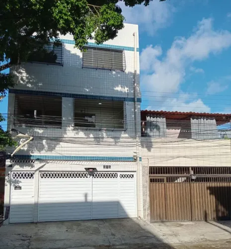 Casas para alugar no Engenho do Meio - fone *