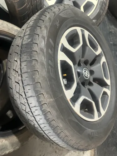 Pneus scorpion pirelli r18, 265/60 hp, 110. Usados