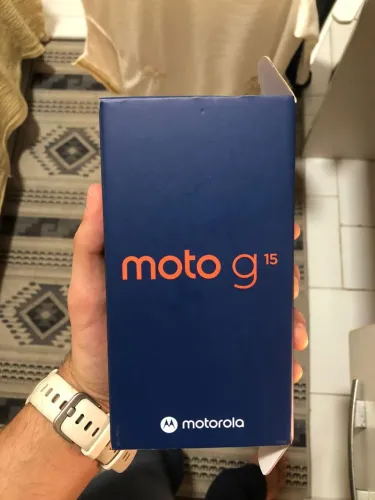 Motorola - Moto G15 - Novíssimo.