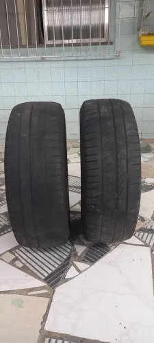 Pneus 195 65 15,  Pirelli. 