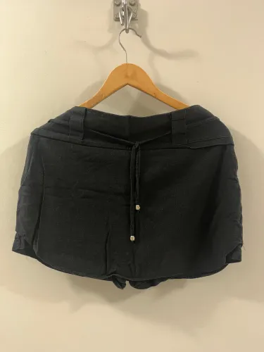 Short-saia em linho, tamanho G, usado
