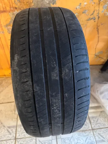 Pneu 245/40 19 michelin