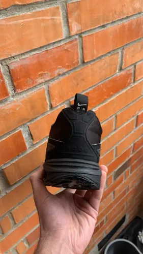 Nike Air Max SNDR importado da Itália