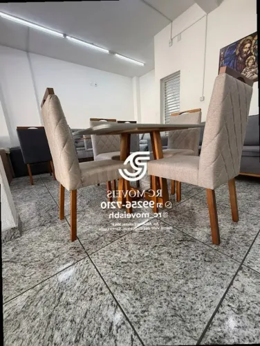 Mesa de jantar 1,20x0,80 Tampo Vidro + 4 Cadeiras Madeira maciça