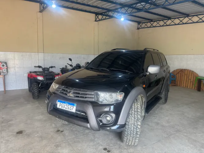 Mitsubishi Pajero Outdoor 3.2 4X4 T.i. Dies.5p Aut. 2017