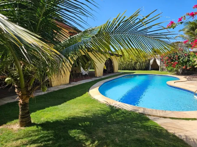 Casa de praia a Venda na Praia da Taiba com 8 suites . 100mt da praia