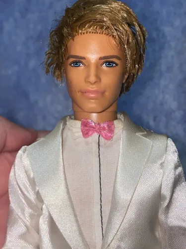 Boneco Ken Noivo 2010