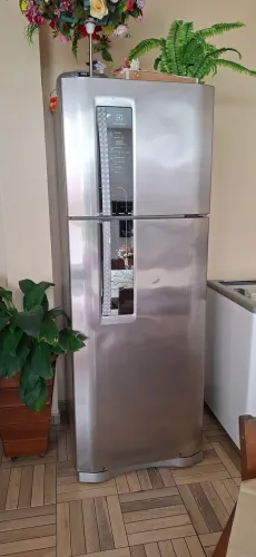 Carcaça de Geladeira ELECTROLUX Frostfree