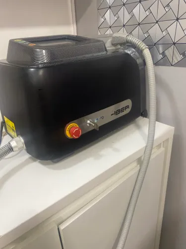 Aparelho de depilação a laser