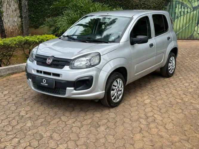 Fiat Uno Attractive 1.0 Flex 6V 5P 2020