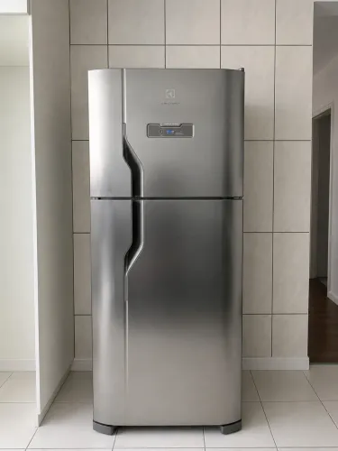 GELADEIRA Electrolux Frost Free, inox,