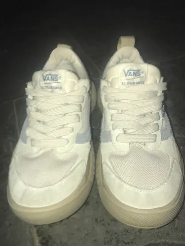 Tênis vans ultrajante