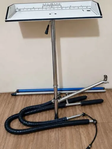 Mesa de isca Magma para barco com suporte+ 2 surpore vara de pesca