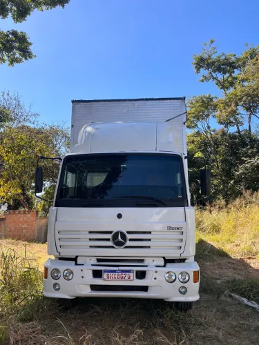 Caminhão 1720 Truck