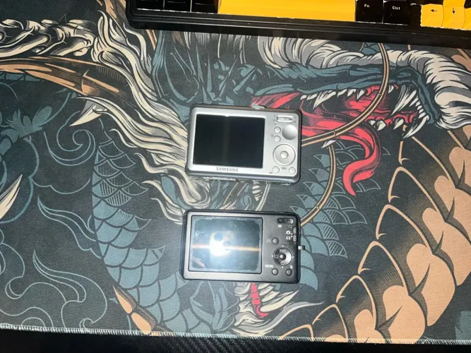 2 Cybershot (Sony e Samsung)