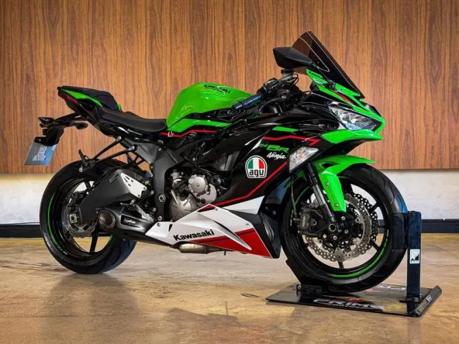 Kawasaki Ninja ZX-6R 636 2021