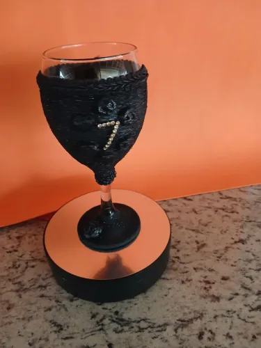Taça Pombagira Sete Encruzilhadas preta