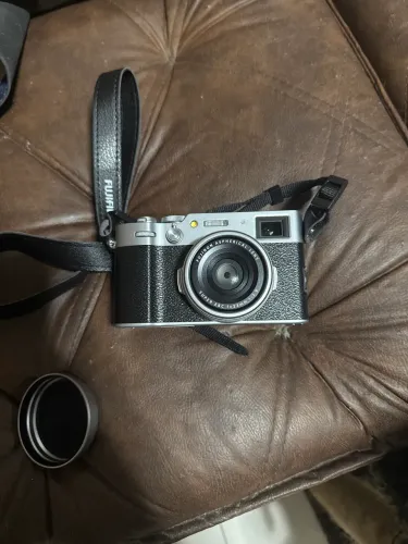 Fujifilm x100vi praticamente nova