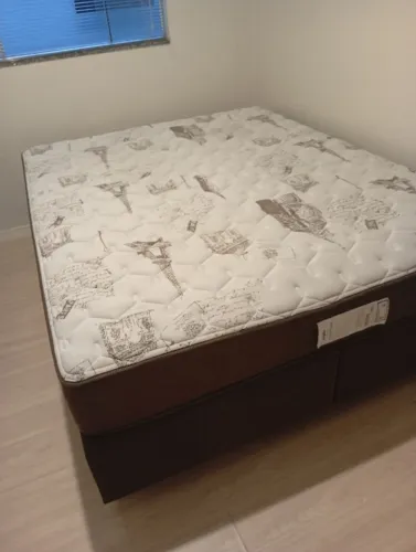 Cama King Size Ecoflex Classic II - Impecável e Recém-Higienizada!
