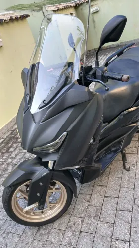 XMAX 250 MUITO NOVA