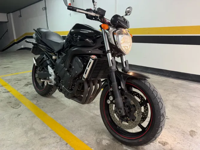 YAMAHA FAZER 600 - APENAS 8100 KM