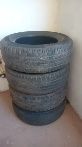 PNEU 215/65 - R16 DUELER - bridgestone. 04 PNEUS