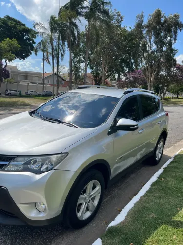Toyota RAV4 2.0 4X2 16V Aut. 2014
