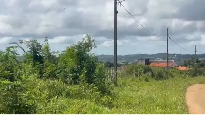 3 terrenos a venda