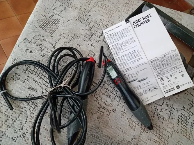 Corda de Pular Eletronica com contagem marca Domyos