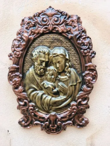 Quadro Decorativo em gesso 3d- Família Sagrada