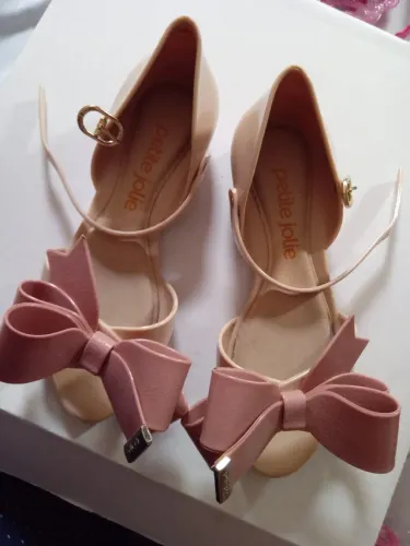 MENOR VALOR!!! Sandália infantil Petite Jolie n.29