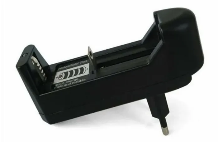 Carregador Universal Bateria Cr123a 14500 18650 3,7v 4,2v  Arduino Automação COD-AP61  