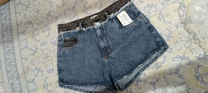 Shorts jeans nega palito