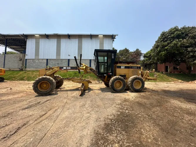 Motoniveladora Caterpillar 160H 2003