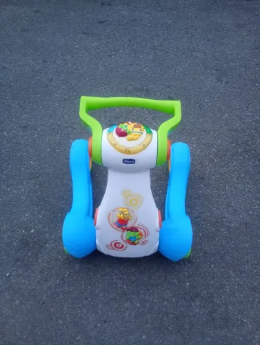 Andador/Empurrador infantil musical