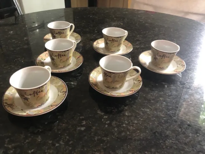 Jogo de xicaras de café