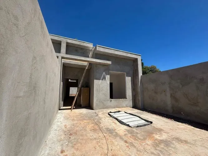 Casa Residencial 3 quartos à venda no Bairro JARDIM COOPAGRO em TOLEDO por R$ 440.000,00