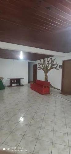 Alugo suite para mulheres no centro de Registro
