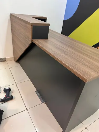 Balcão Atendimento de Recepção Moderno e Funcional
