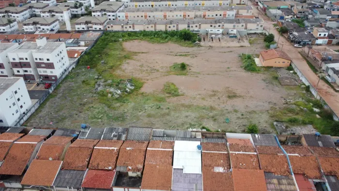 Área 5000 mts²