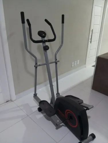 Elíptico para exercícios