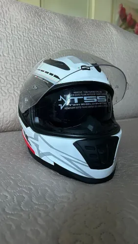 Capacete norisk grand prix Itália "muito novo"