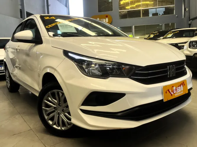 Cronos Drive 2024 + Multimídia + Pneus Novos + Único Dono