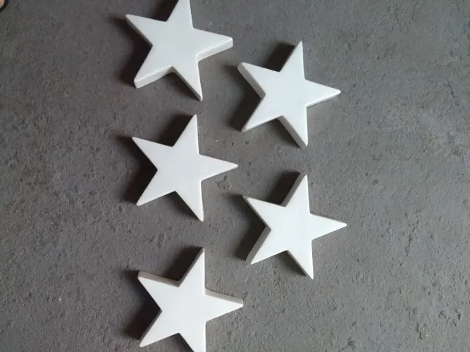 Estrelas Decorativas em fibra de vidro- 5 Peças