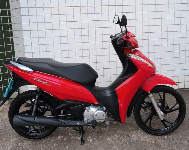 Honda Biz 125 Flex 2023 vermelha