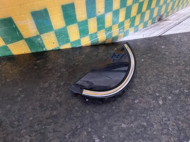 Moldura acabamento da lateral traseira esquerda peugeot 208 2014 a 2019