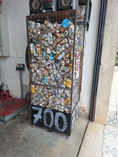 Gaiola para reciclagem, loja e etc.