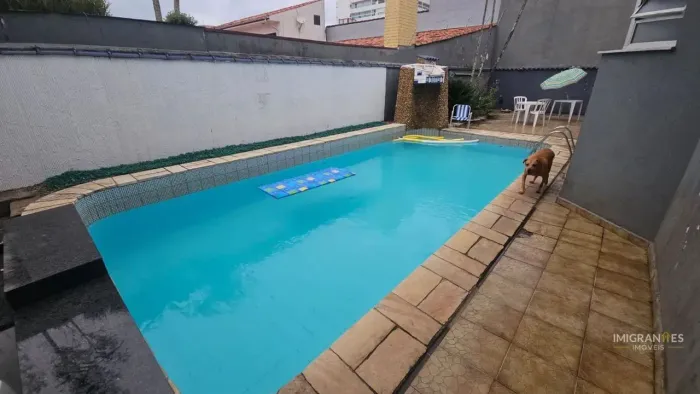 Sobrado com piscina à venda, no Flórida, em Praia Grande SP