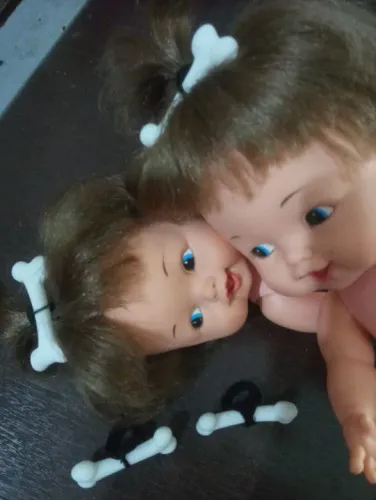 Boneca Pedrita Apenas xuxinha do cabelo